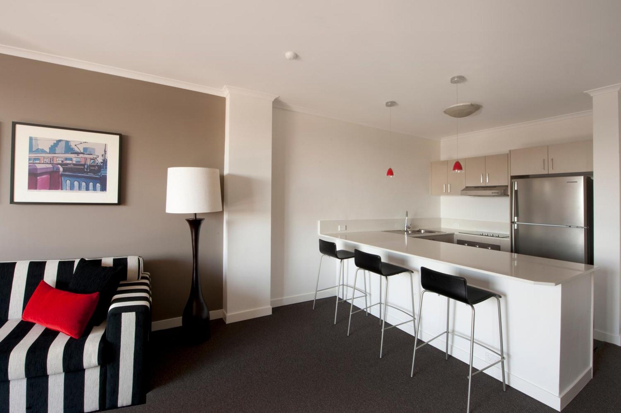 Mantra On The Park Aparthotel Melbourne Exterior foto