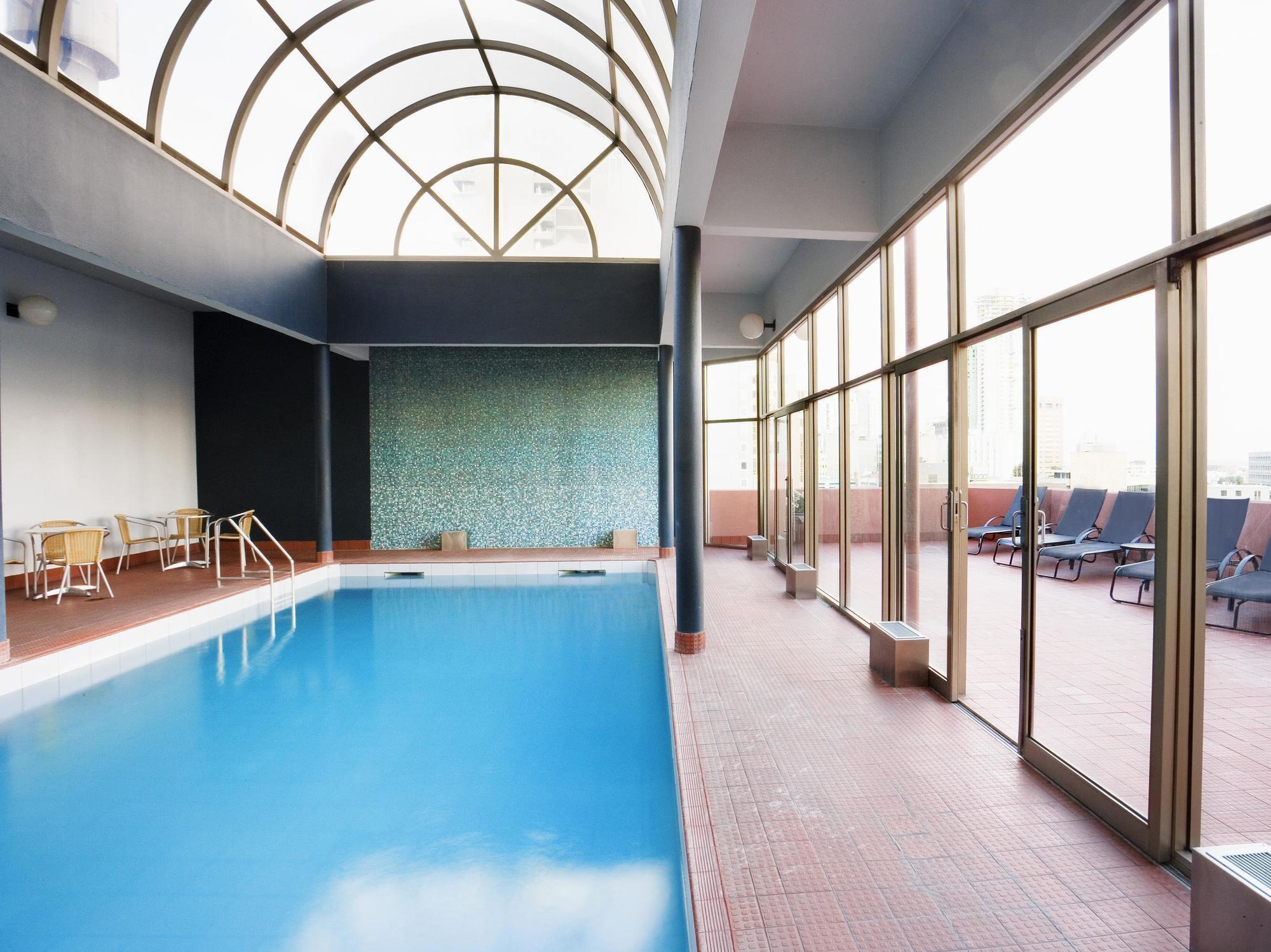 Mantra On The Park Aparthotel Melbourne Exterior foto