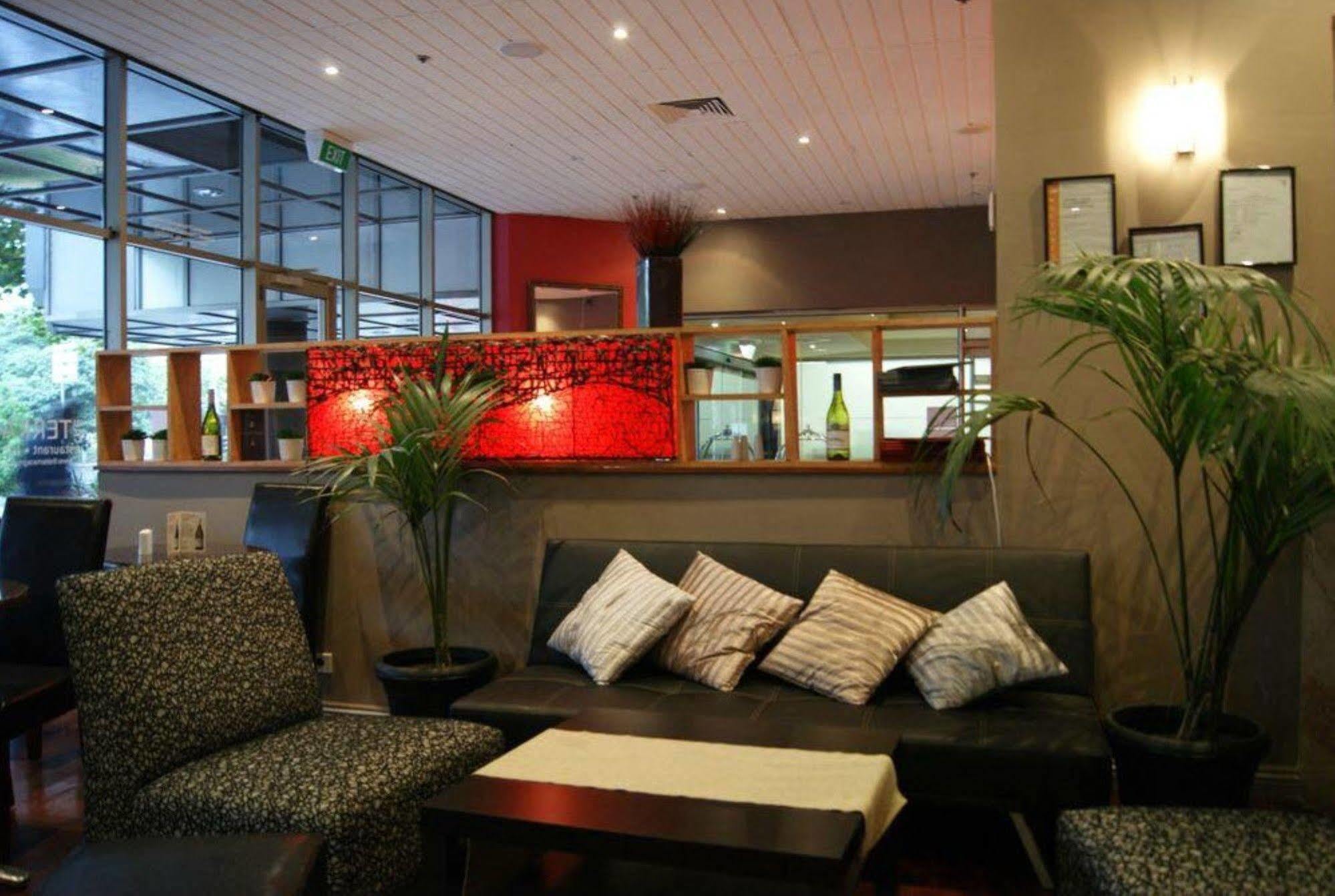 Mantra On The Park Aparthotel Melbourne Exterior foto