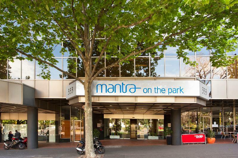 Mantra On The Park Aparthotel Melbourne Exterior foto